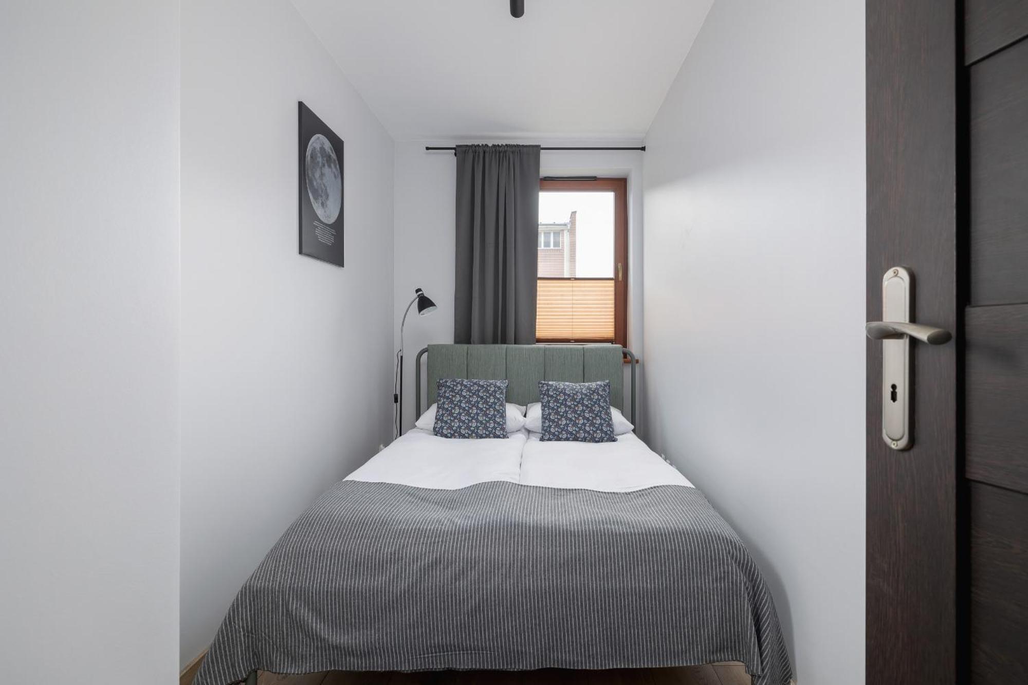Stylish Apartment With Balcony & Parking Cracow By Noclegi Renters Cracovia Esterno foto
